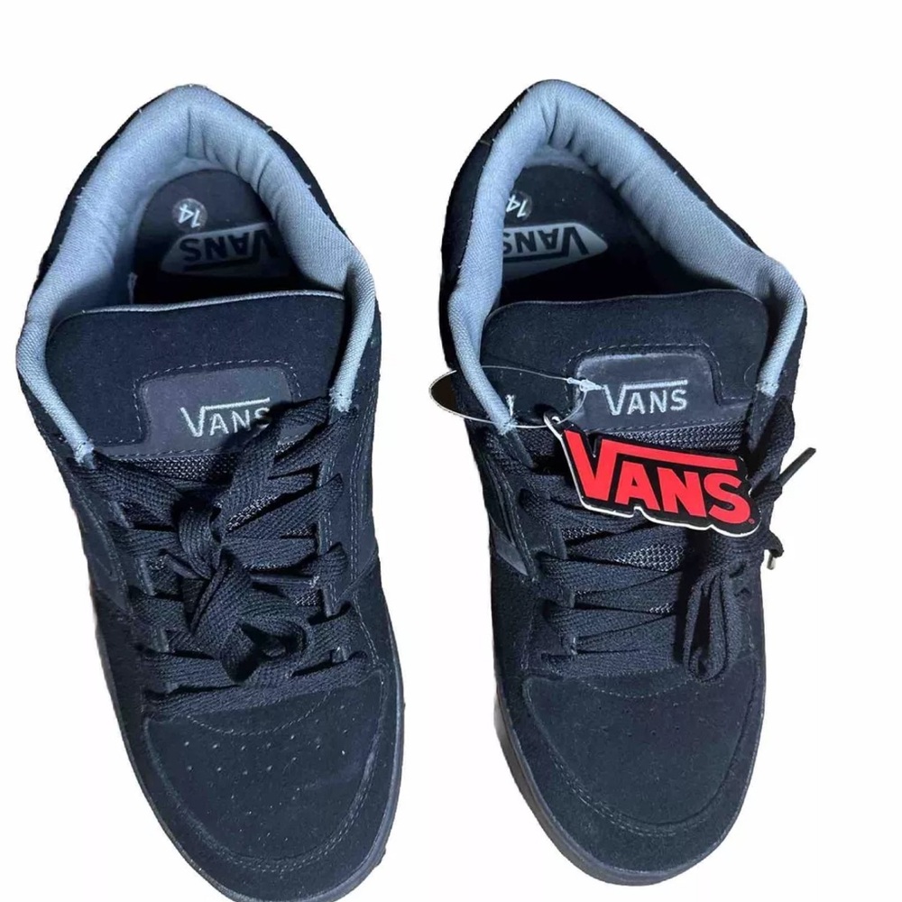 Vans Churchill Men 14 Black Sneakers Rare Model New w/ Tags